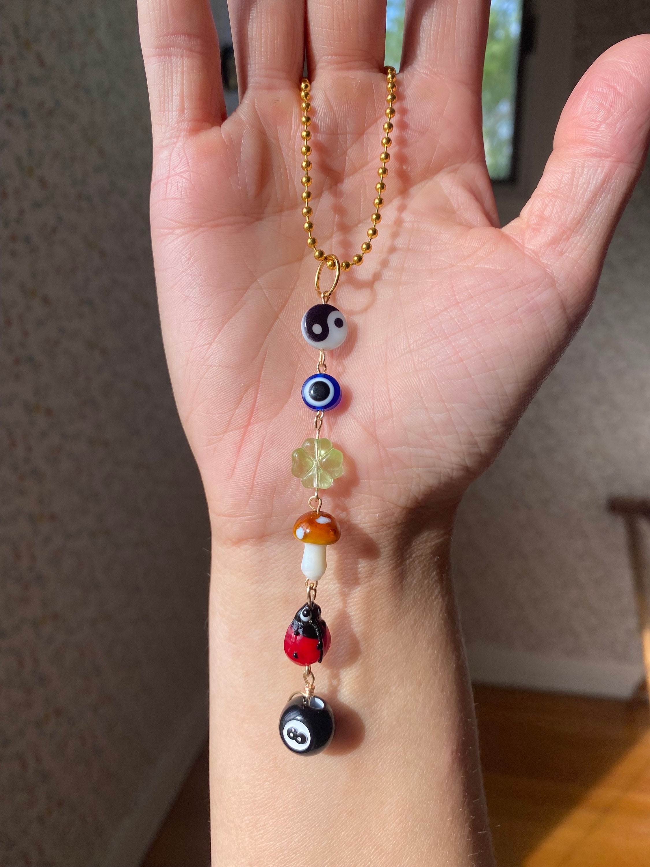 Portafortuna Auto Malocchio Con Yin Yang, Quadrifoglio, Fungo E Coccinella – Ciondolo Portafortuna In Acrilico E Acciaio Per Specchietto Retrovisore, Multicolore, 14,5 Cm