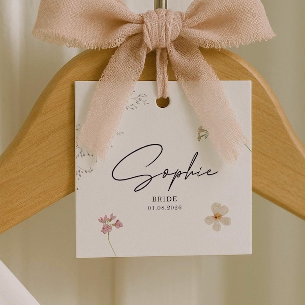 Etiqueta de novia personalizada / Etiqueta con nombre de flores silvestres Megan / Etiquetas para perchas de vestidos de dama de honor / Etiqueta floral pastel para fiesta nupcial / Boda rústica