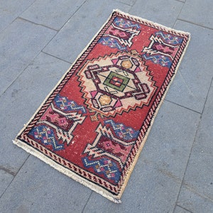 Petit tapis vintage en laine turque : tapis d'accent Oushak Boho