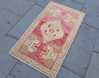 Vintage Turkish Rug: Small Oushak Doormat Rug 1.7 x 2.9 ft