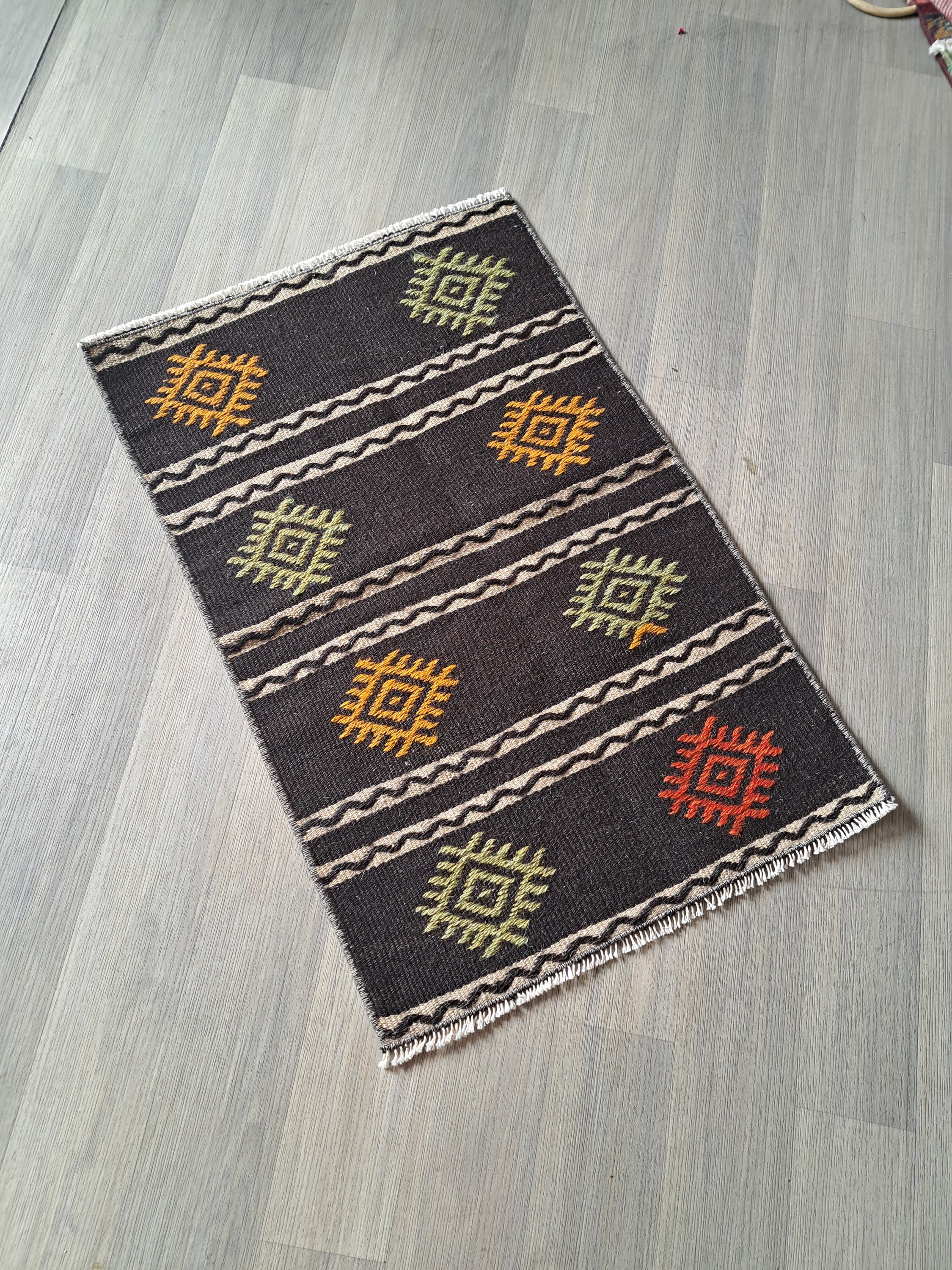 Turkish Rug, Small Kilim, Home Decor, Bohemian Rug, Oushak Rug, Office Rug, Bedroom Rug, Vintage Rug, Doormat Rug, Home Gift,  1.6 x 2.3 ft