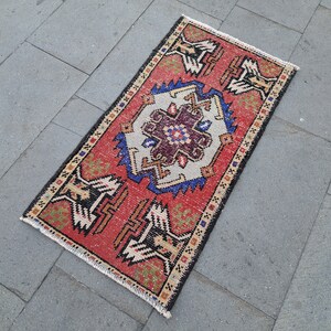 Petit tapis turc vintage : tapis décoratif en laine Oushak (1,6 x 3,1 pi)