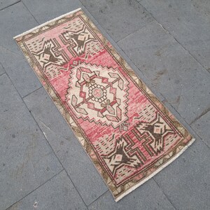 Petit tapis turc vintage Oushak : paillasson en laine fait main (1,5 x 3,3 pi)