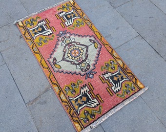 Small Turkish Rug, Vintage Rug, Small Doormat Rug, Handmade Rug, Bedroom Rug, Oushak Rug, Wool Rug, Kitchen Rug, Anatolian Rug, 1.6 x 2.9 ft