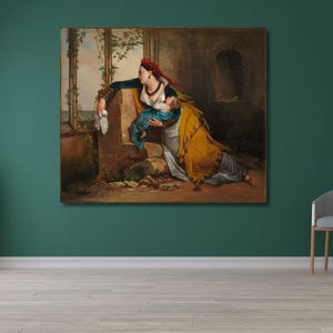 Peut inclure: Une impression d'art mural rectangulaire représentant une peinture d'une personne vêtue d'un corsage bleu foncé et d'un châle jaune, tenant un enfant en bleu. La figure est assise près d'une structure en pierre et d'une fenêtre avec des vignes.