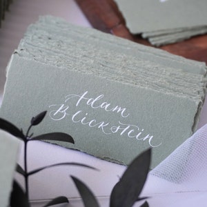 Plain deckled edge place cards | Wedding table name cards | Calligraphy place cards