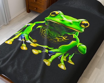 Blanket Green Tree Frog Velveteen Blanket | Realistic Illustration
