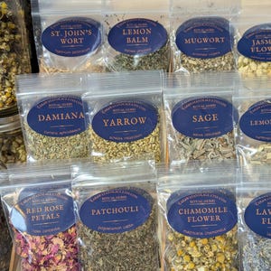 Herbes et fleurs séchées, herbes pour rituels, encens, matériel d'artisanat à base de plantes, sorcellerie