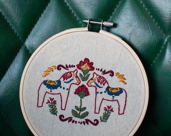 Dala Horse Embroidery Pattern