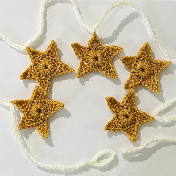 Crocheted star garland, wall hanging