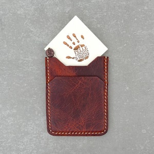 Porte-cartes en cuir Crazy Horse | Portefeuille mince personnalisé Porte-cartes en cuir mince et minimaliste | Portefeuille grainé avec poche frontale| Brun cireux