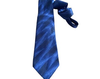 Silk Graphic Print Tie – Lanvin, Blue Designer Tie