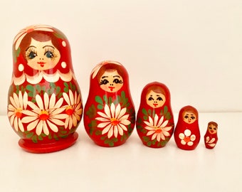 Stacking Dolls, Matryoshka,  5 Piece Nesting Dolls, Wooden Russian Doll