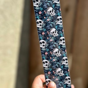 Skull bookmark