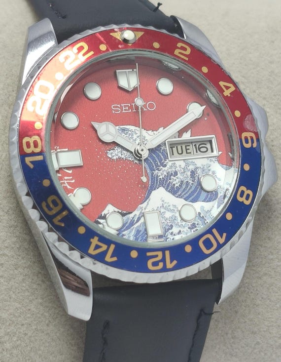 Refurbished Seiko Wave Godzilla Automatic Wrist Watch: Red Dial