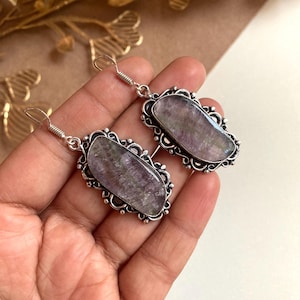 Pendientes de piedra preciosa de fluorita natural, pendientes colgantes de diseñador, joyas de plata de ley 925, regalo de aniversario, pendientes para mamá de 2,25&quot;