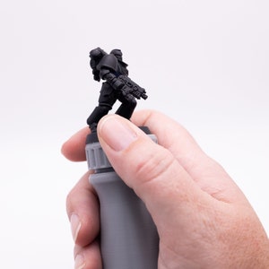 3D Printed Miniature Painting Handle Grip Warhammer AOS D&D -  in 2023