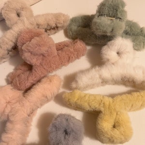 Furry Hair Claw l Cute Hair Claw l Fur Hair Claw l Winter Hair Claw l Kawaii Hair Claw l Korean Hair Claw l Soft Hair Claw l Hair Accessory