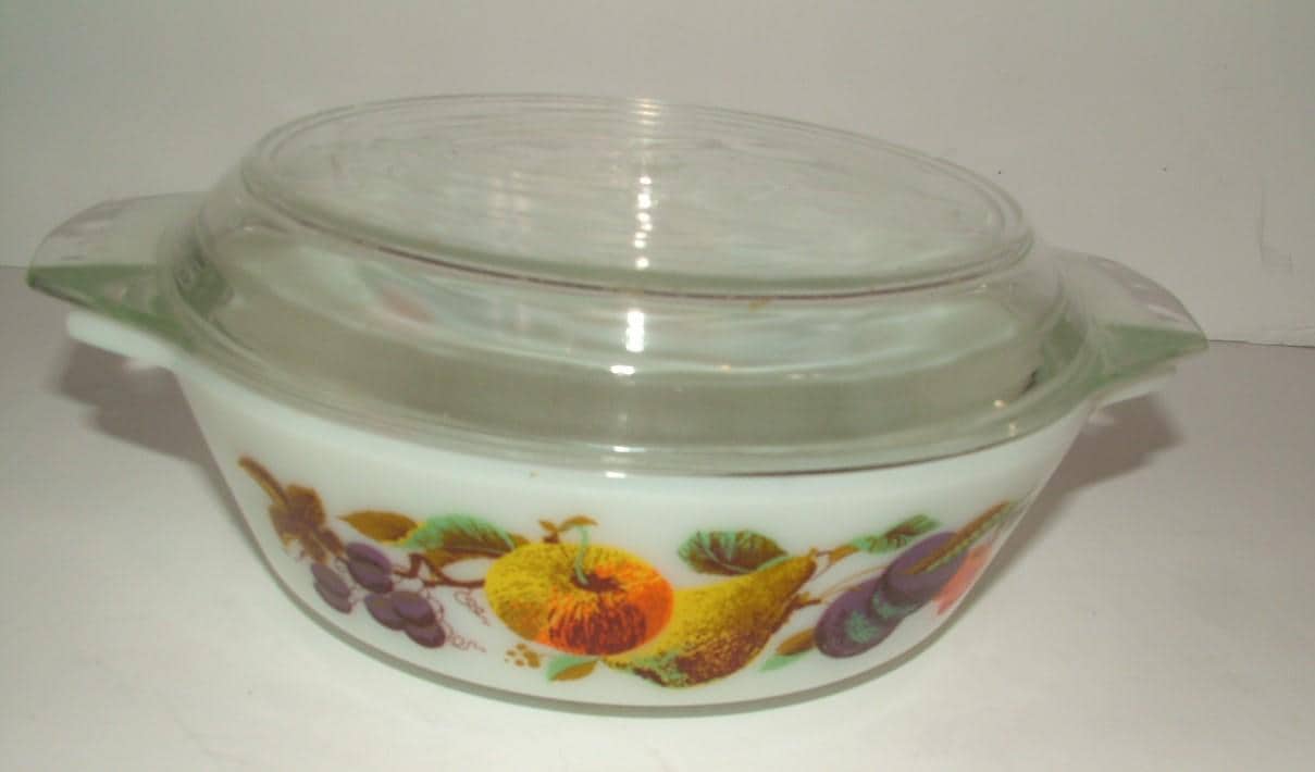 Vintage Pyrex Orchard Fruit Pattern Casserole Dish With Lid