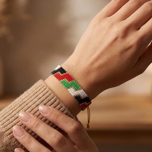 Handwoven Miyuki Bead Bracelet: Palestine Colors, Zigzag Pattern