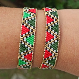 Palestinian triangle design bracelet