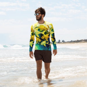 Tico Beach Men&#39;s Rash Guard Under the Sea Long Sleeve Rash Guard for Men Ocean Creatures Print Sun Protection Swim Shirt Perfect for Surfing