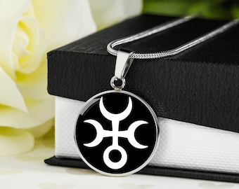 HECATE NECKLACE, Hekate Pendant, Greek Goddess Jewelry, Spirtual Amulate for Protection, Triple Moon Goddess Necklace, Goddess Pendant