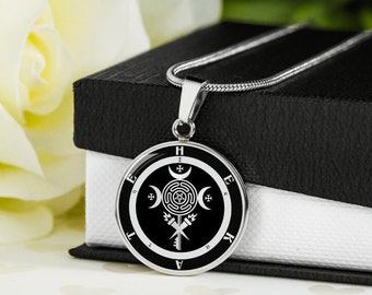 HECATE NECKLACE, Hekate Pendant, Greek Goddess Jewelry, Spirtual Amulate for Protection, Triple Moon Goddess Necklace, Goddess Pendant