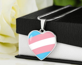 Collar transgénero personalizado, joyería transgénero grabada, regalos personalizados para personas trans, collar con colgante de corazón grabado