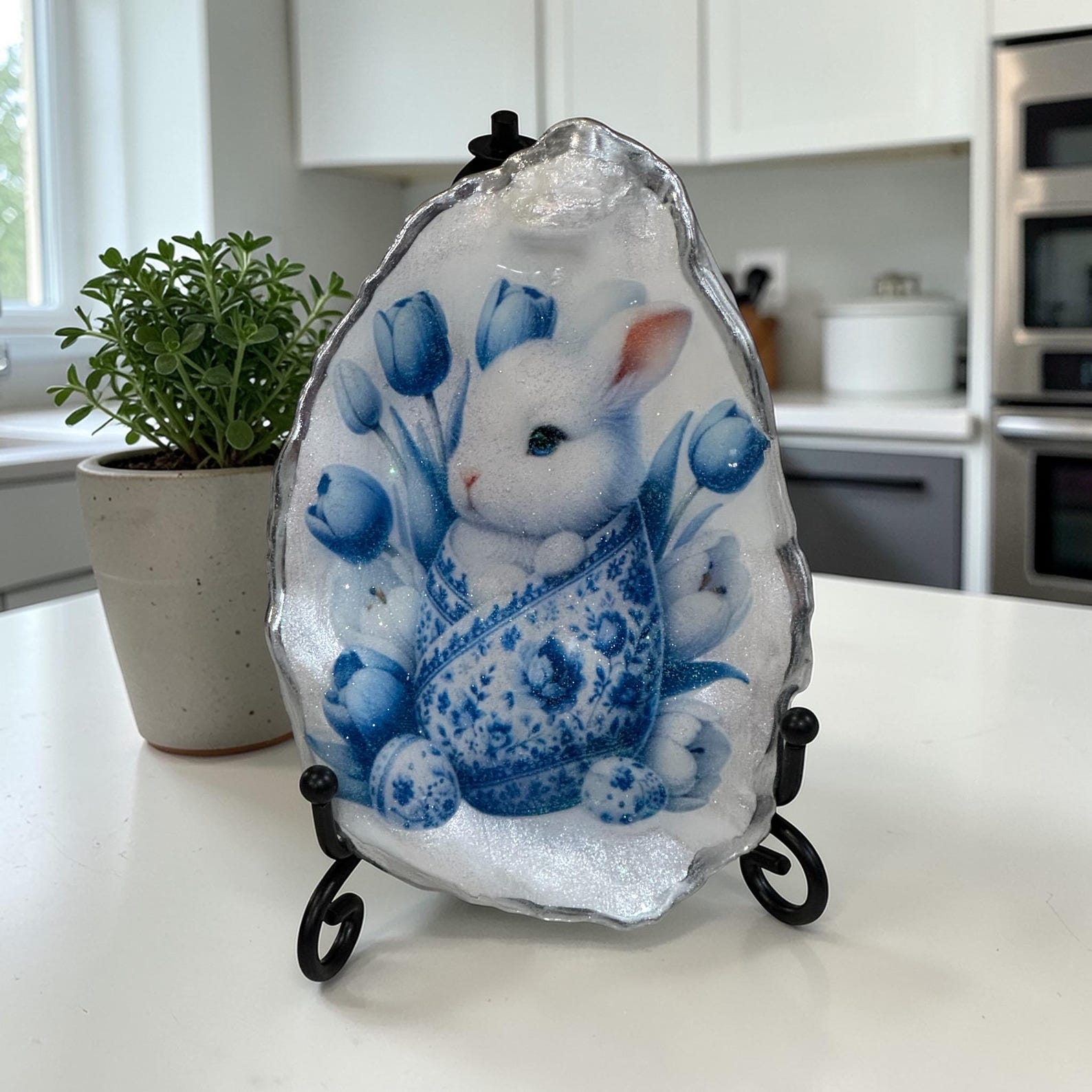 Chinoiserie Easter Bunny Oyster Shell. Spring Cottage Easter Decoration ...