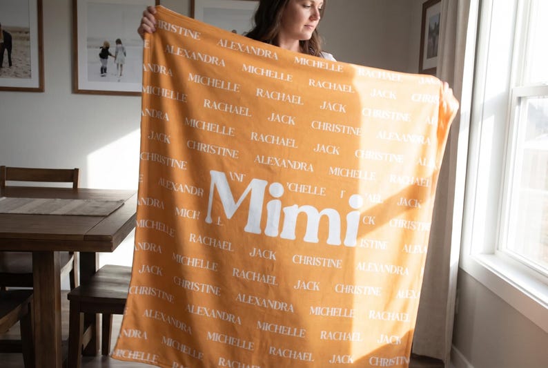 Personalized Grandma Blanket, Custom Name Blanket with Any Text or Names in Background, Soft Throw Gift for Grandma, Nana, Mimi ,mother day bild 9