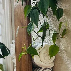 Curved Floating Towel Rack (Mid Century Modern)