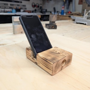 Handcrafted Wooden Phone Stand & Sound Amplifier – Minimalist Acoustic Speaker Dock
