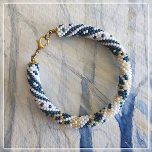 Cynthia glass beads bracelet handmade