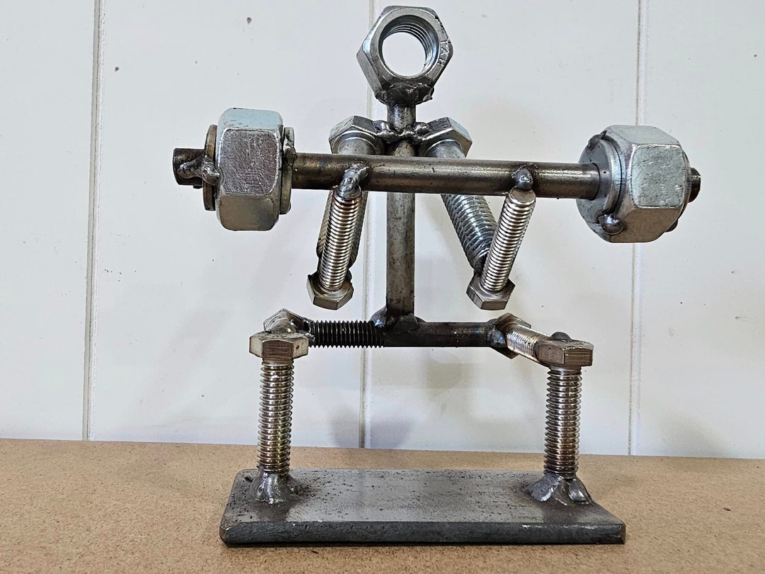送料無料 いつまで Weightlifter Metal Art, Welded Bolts, and Nuts of Out Made アート・デザイン・音楽