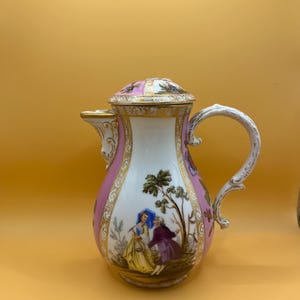 18th Century Meissen German Porcelain Coffee Pot 1880