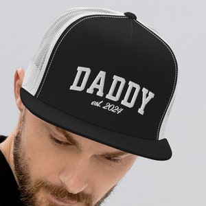 Sombrero bordado Daddy Est 2024, regalo de nuevo papá para el Día del Padre, sombrero de camioneros de papá vida