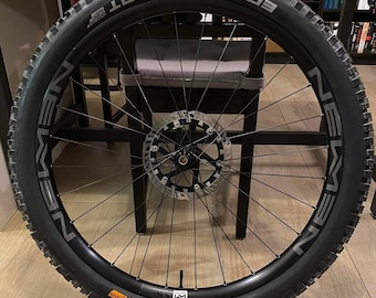 NEWMEN rim decals. Suitable for 26/ 27.5 / 29 inches, available in various colors.