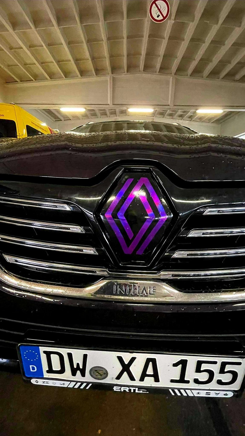 Front logo for Renault Talisman phase 1. With closed rombe. image 3