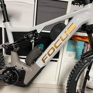 Scritta Focus Bike/Adatto ai modelli dal 2023.