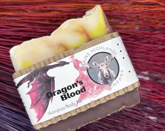 Champú y jabón corporal Dragon’s Blood, elaborados por Maine Highlands Soap Co.