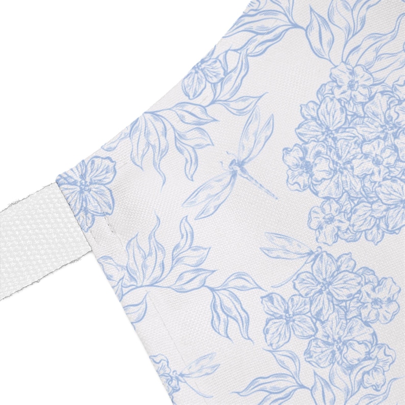 Delantal personalizado de hortensias azules, delantal personalizado con nombre, regalo para mamá, delantal floral azul, regalo para abuela con estilo costero, delantal estilo cottagecore, guantes de cocina imagen 4