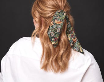 Strawberry Thief Scarf, Vintage William Morris Bandana Scarf, Morris Bag Scarf, Fall Accessory, Fall outfit