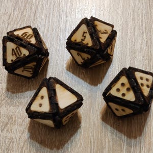 Zehnseitiger Würfel W10 mit Doppelpyramide - SVG-Datei für den Lasercutter