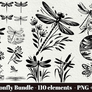 Könnte beinhalten: Ein Bundle mit 110 digitalen Illustrationen von Libellen in Schwarzweiß. Das Bundle enthält verschiedene Libellen-Silhouetten, einige mit floralen Elementen und einige mit Wasserlilien- und Rohrkolben-Designs. Der Text "Dragonfly Bundle - 110 elements - PNG + SVG" befindet sich am unteren Rand des Bildes.