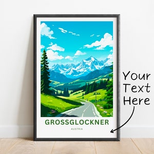 以下が含まれることがあります： オーストリアのグロースグロックナー山脈に通じる山道のカラフルなイラスト。空は白雲のある青い空で、山々は雪に覆われています。道は曲がりくねっていて、両側に木が生えています。