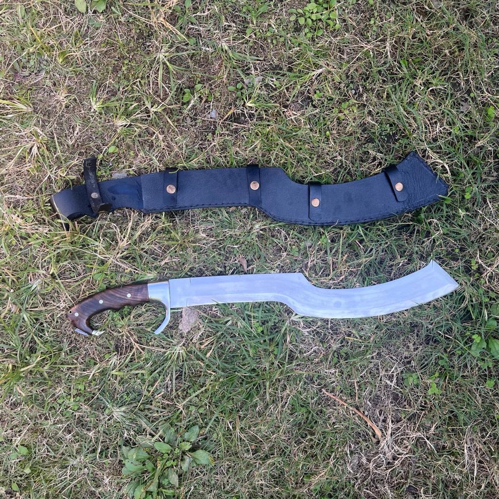 Hand Forged Himalaya Khopesh Knife 20 Inch Blade, Truck Leaf Spring ...