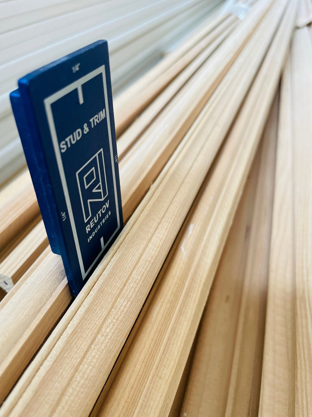 STUD AND TRIM stud Finder 1/4 Trim Reveal Gauge 1/8 Door Reveal Gauge