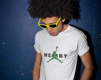 AIRWEMBY Grafik-T-Shirt: Alien Air Jordan inspirierte Sportbekleidung