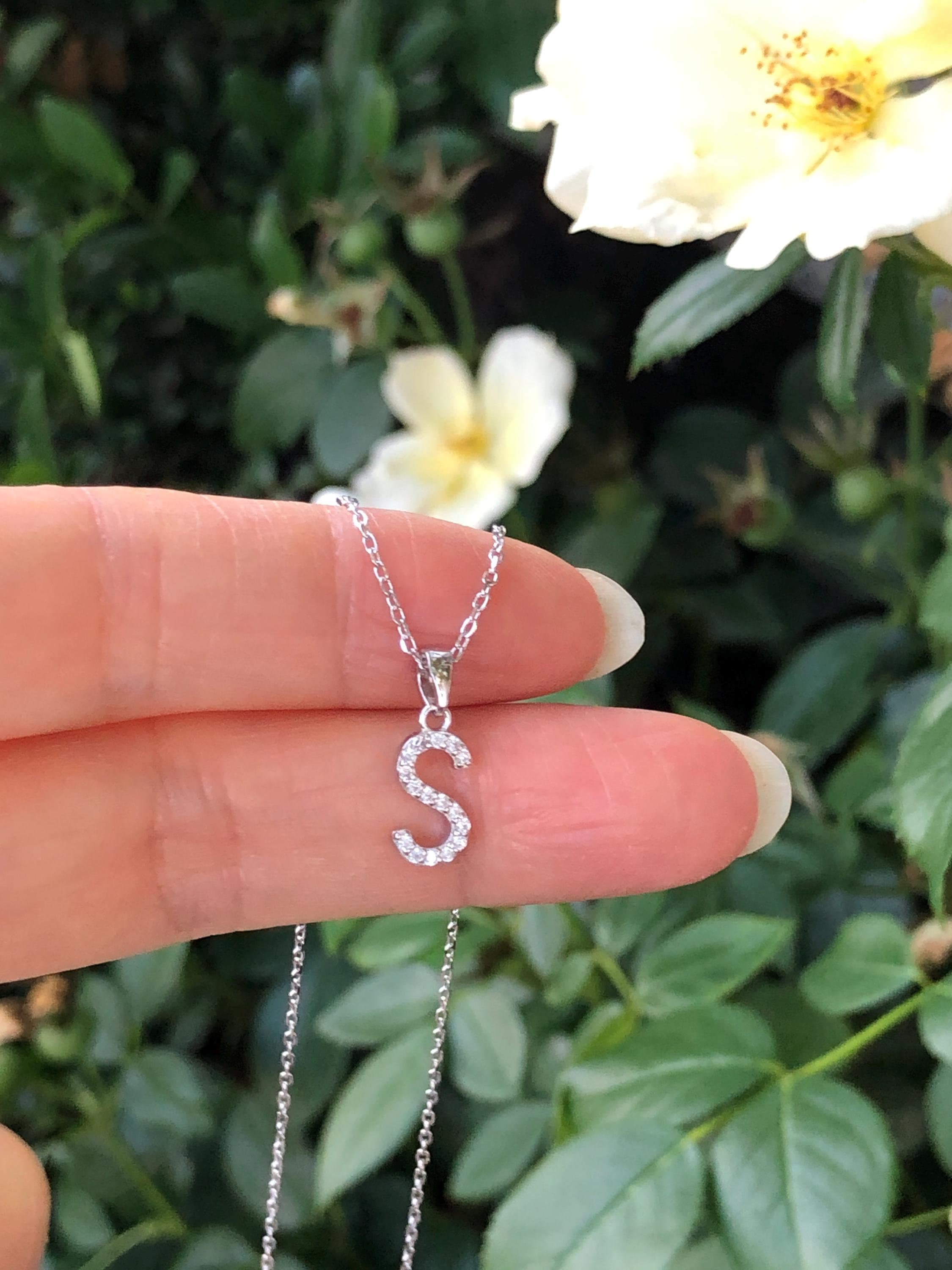 ブレスレット LESS IS MORE silver initial cubic necklace Sterling Silver Letter Necklace - Tiny Zircon Initial